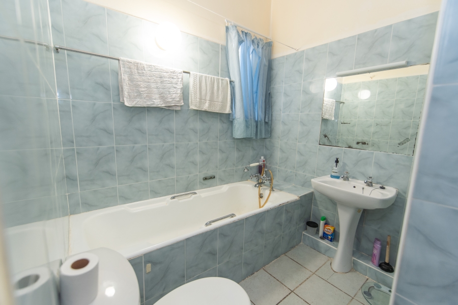 3 Bedroom Property for Sale in Summerstrand Eastern Cape
